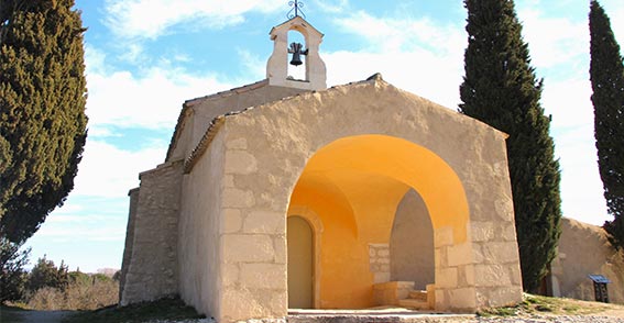 Vue sur une chapelle
